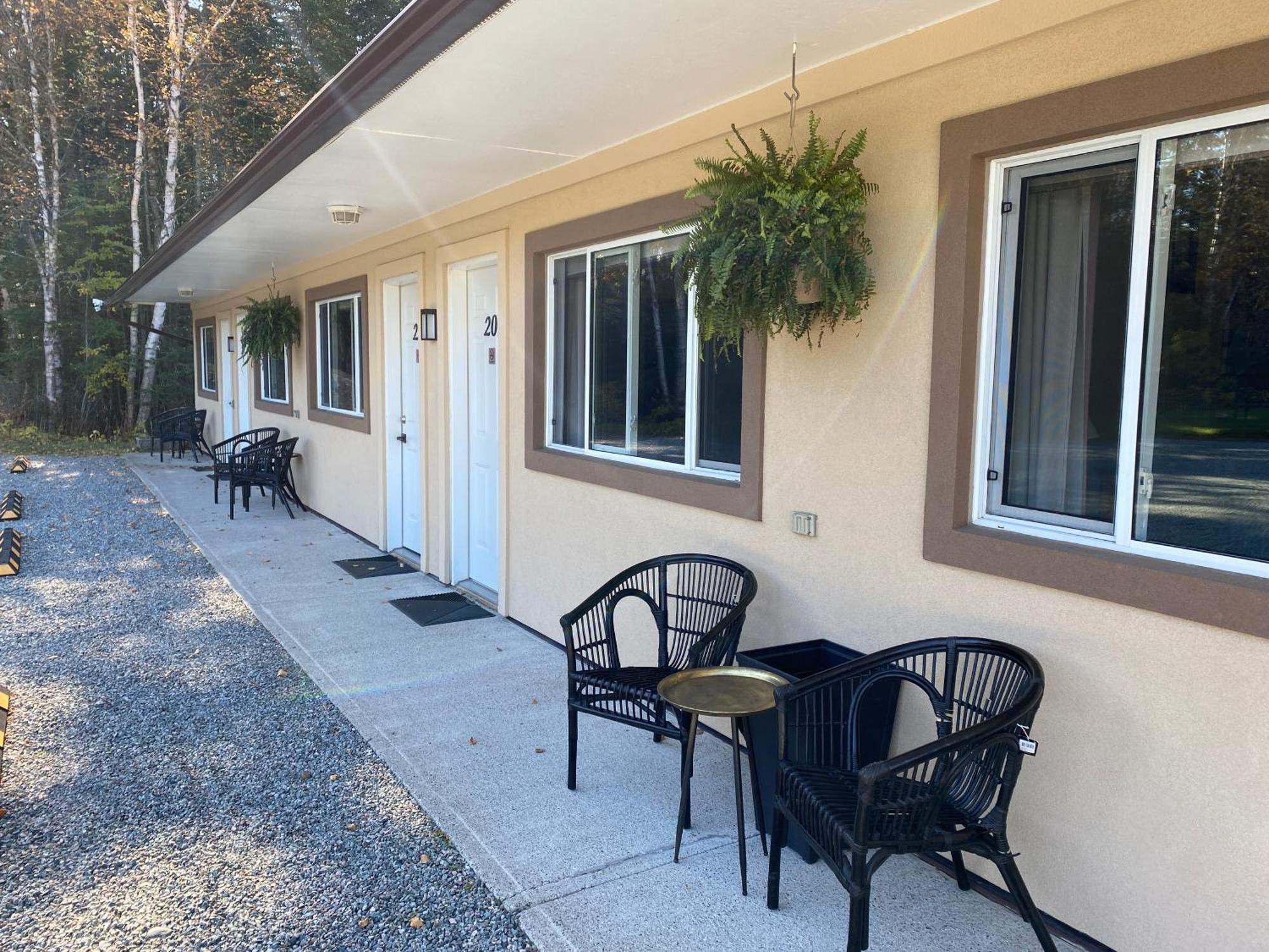 Parkway Motel Wawa Exterior foto